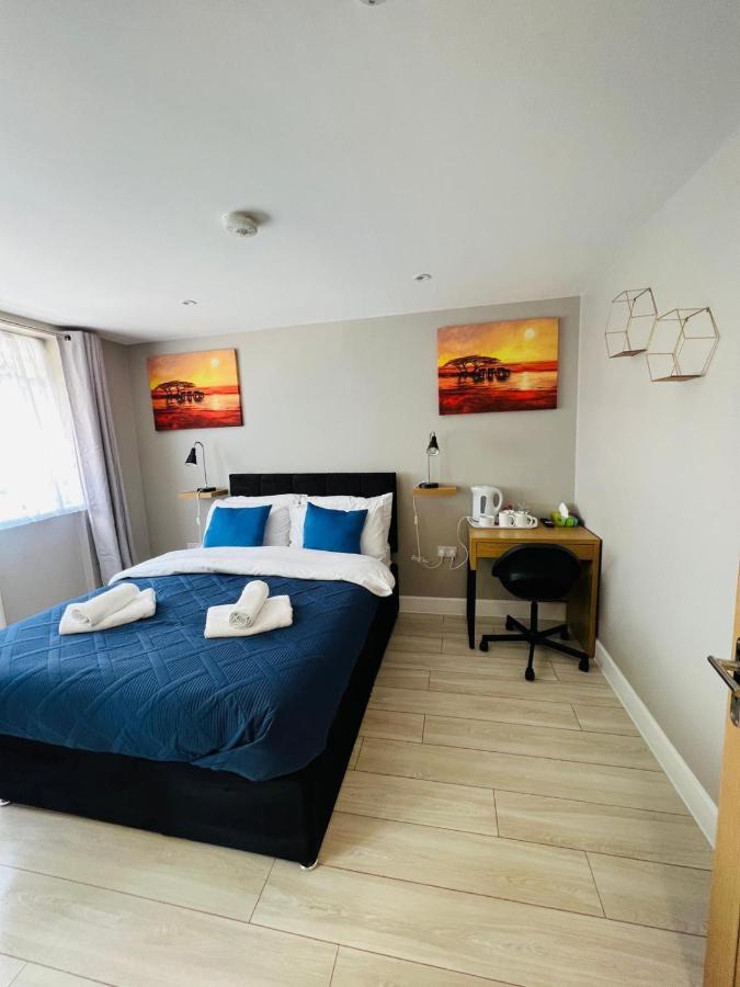 Indigo Suites エンフィールド エクステリア 写真